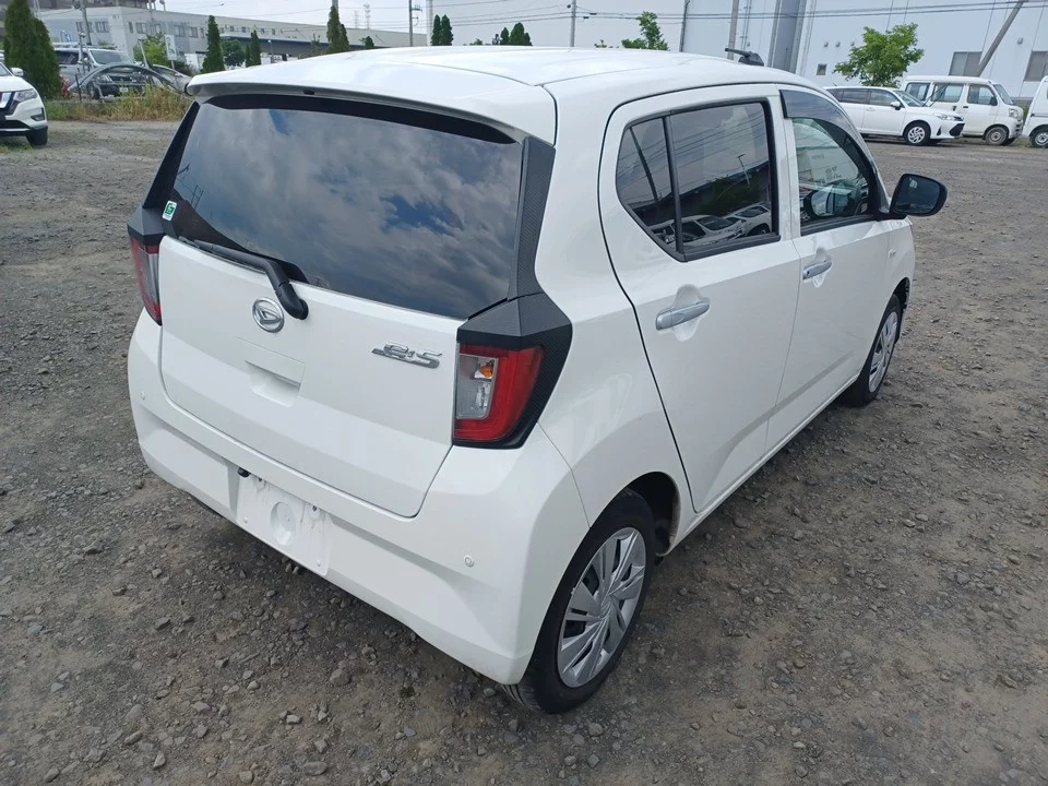 Daihatsu Mira e:S LA360S 2021